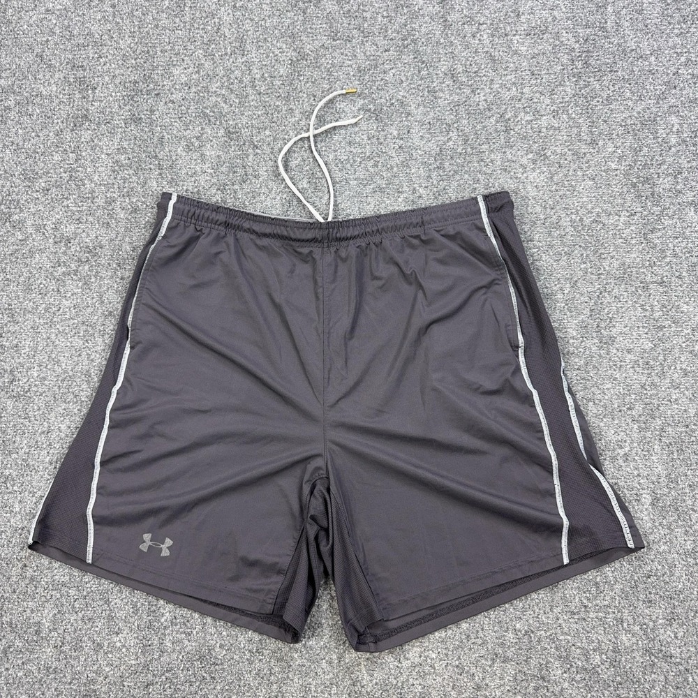 Under Armour Shorts Mens 2XL Gray Mesh Reflective Athletic 7 Inseam Running